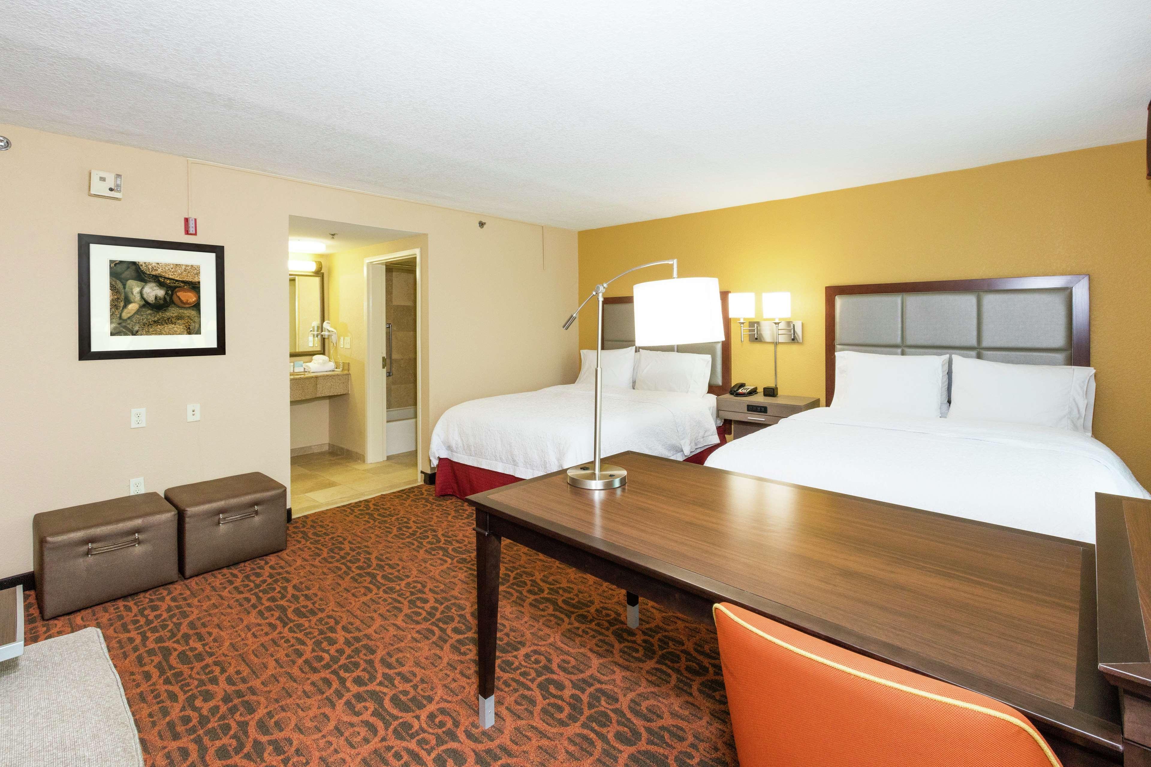 Hampton Inn & Suites Jacksonville-Airport Экстерьер фото