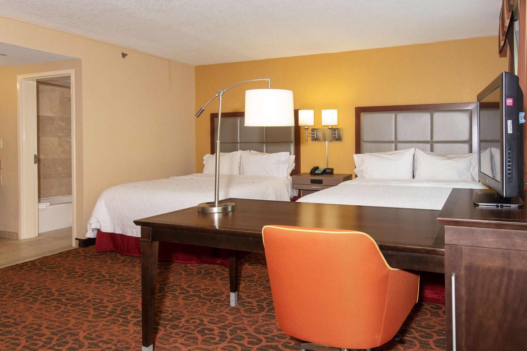 Hampton Inn & Suites Jacksonville-Airport Экстерьер фото