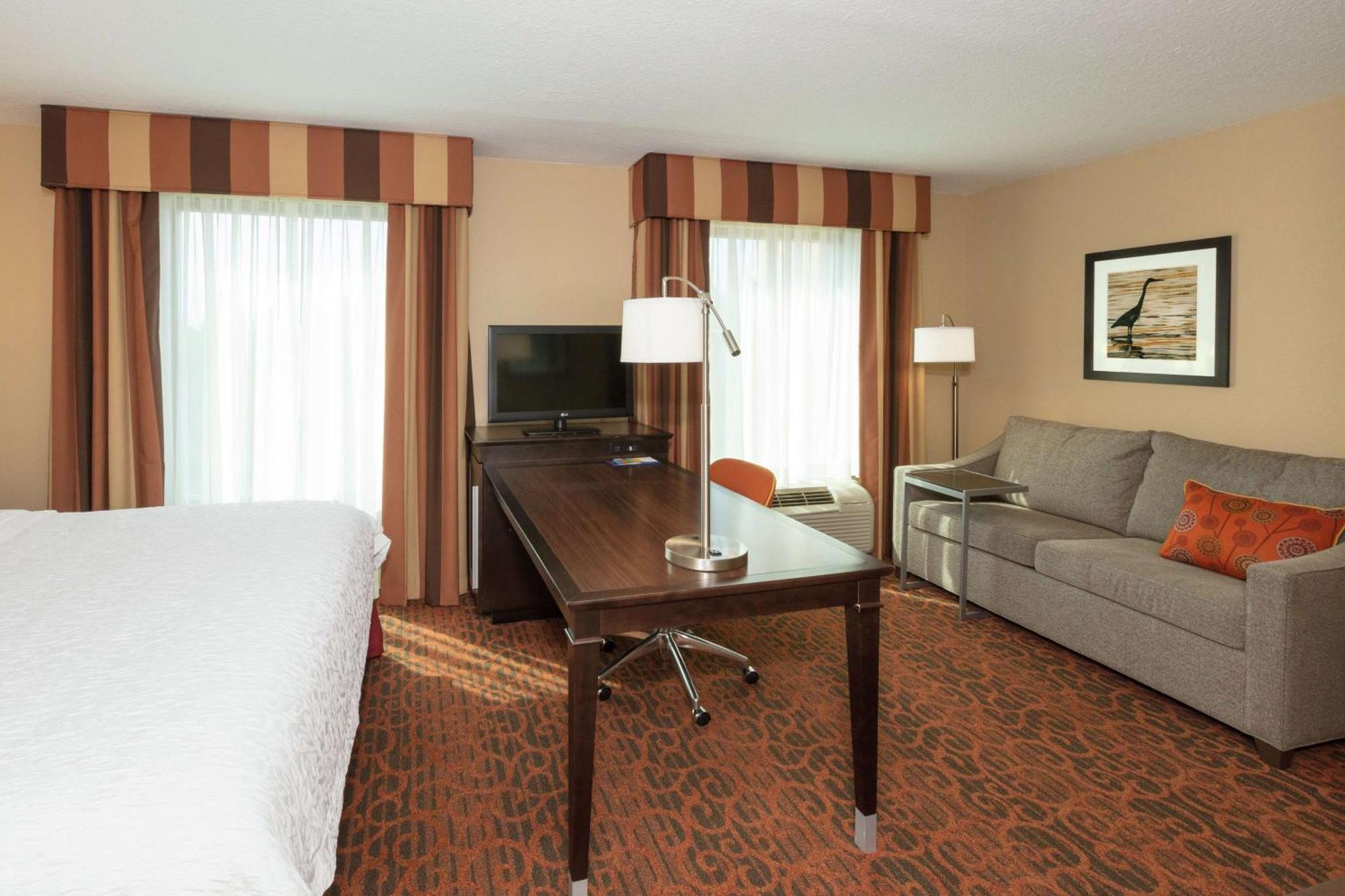 Hampton Inn & Suites Jacksonville-Airport Экстерьер фото