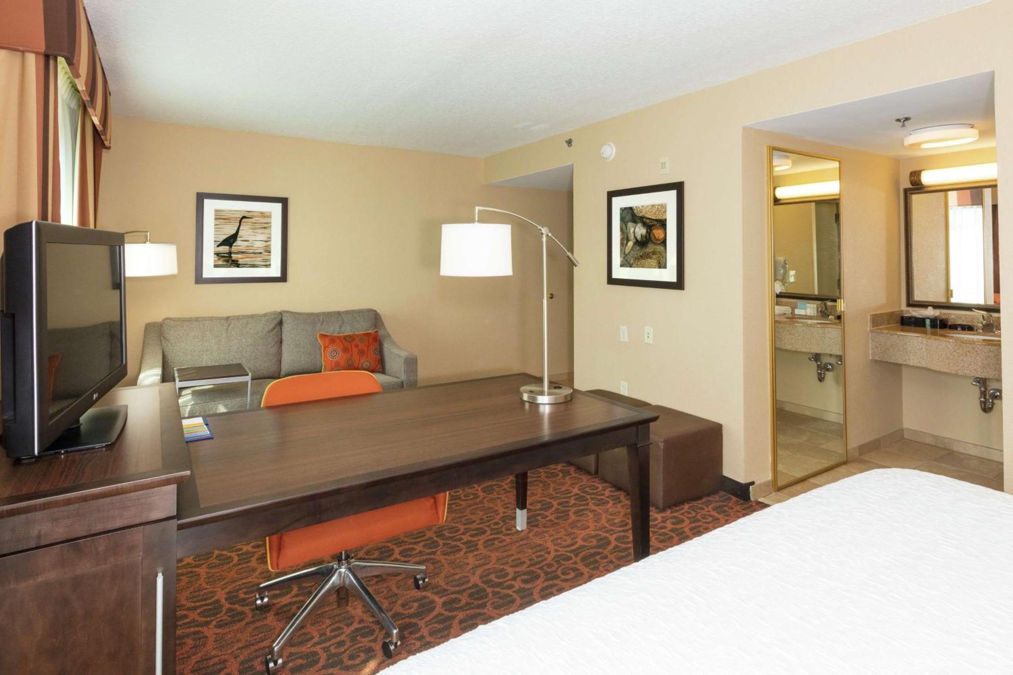 Hampton Inn & Suites Jacksonville-Airport Экстерьер фото